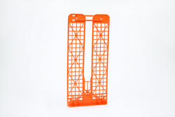 Panel plastico naranja de 30x65 cm para hacer barrera antimigratoria en granjas automaticas con linea de alimentación, para pollos de engorde, de Sephnos