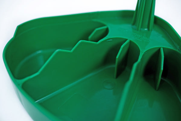 Comedero plástico verde para lechones en periodo de lactancia, de Sephnos